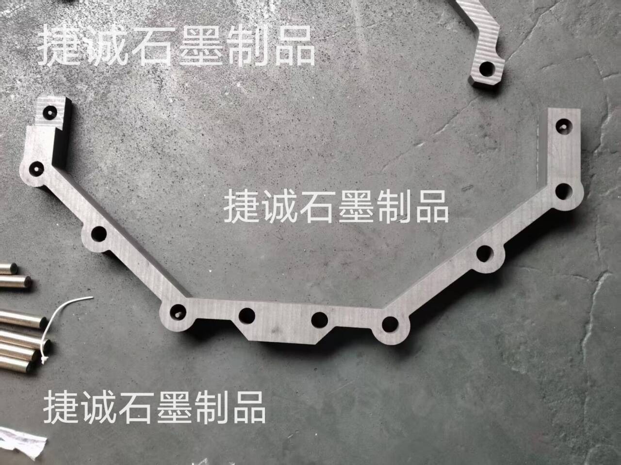 真空炉石墨件，真空炉石墨配件，真空炉石墨发热元件，真空炉，真空炉石墨制品，真空炉石墨件加工，真空炉石墨配件加工，真空炉石墨件生产厂家